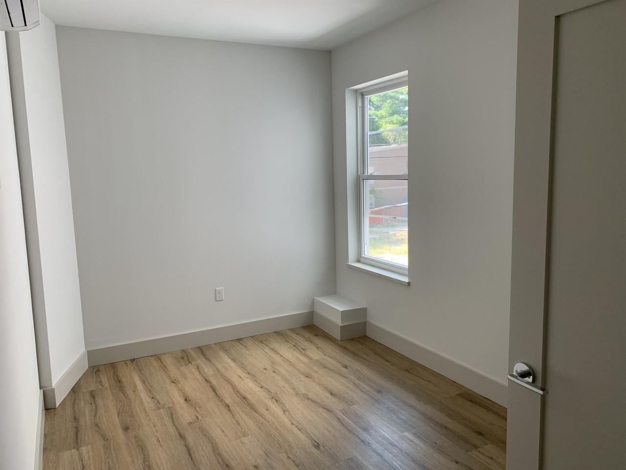 564 Main St Apt 2a #564-2A - Photo 3 of 9