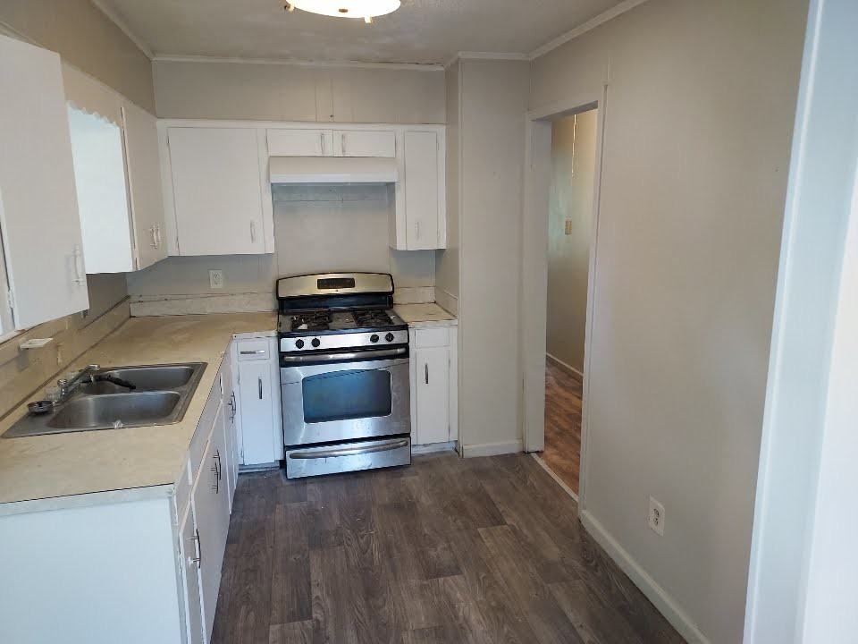 59 Charmingdale Dr N #1 - Photo 3 of 11