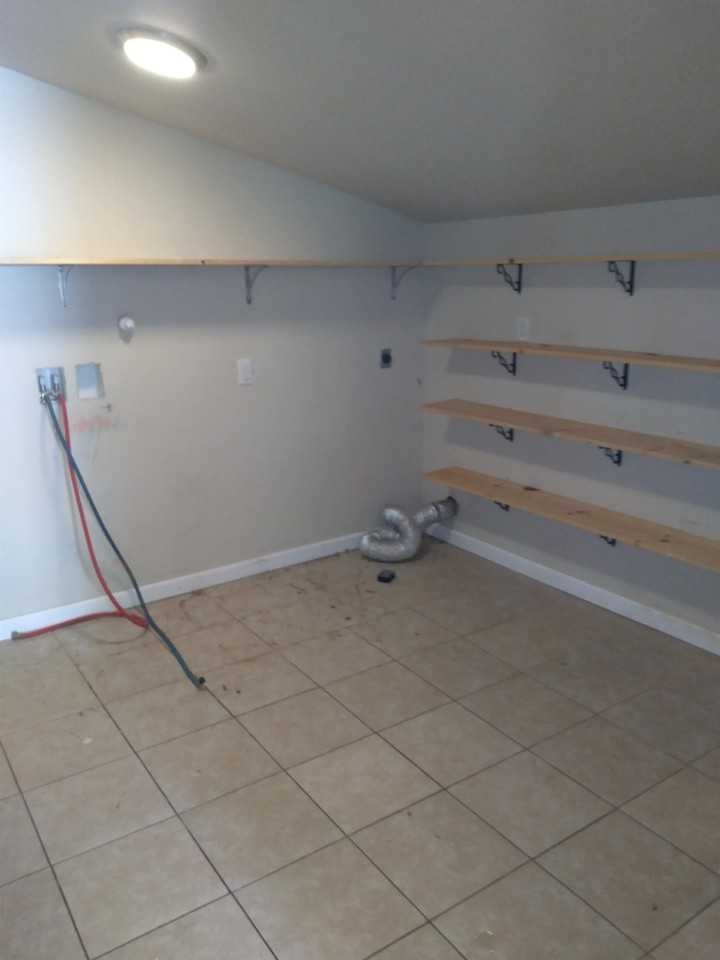 216 S Pecan St #1 - Photo 5 of 16