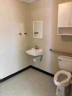 811 Evergreen St #1 - Photo 5 of 7