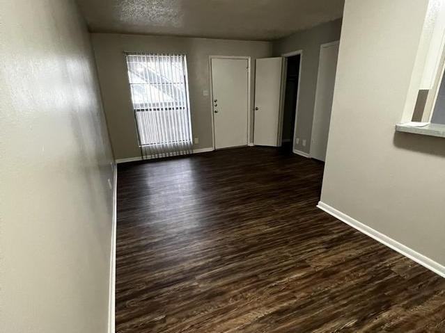 4330 N Grandview Ave - Photo 6 of 26