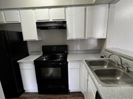 featured image of 4330 N Grandview Ave