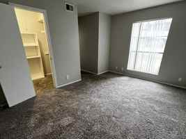 featured image of 4330 N Grandview Ave