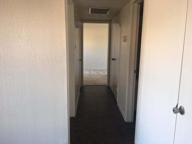 4330 N Grandview Ave - Photo 5 of 26