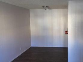 4330 N Grandview Ave - Photo 1 of 1