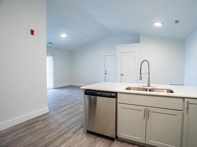 1150 W 825 N - Photo 5 of 16