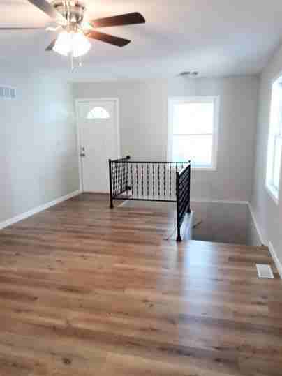 728 1/2 Sw Cambridge Ave - Photo 2 of 16