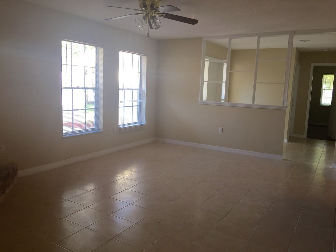 6261 Silver Glen Ct - Photo 2 of 11