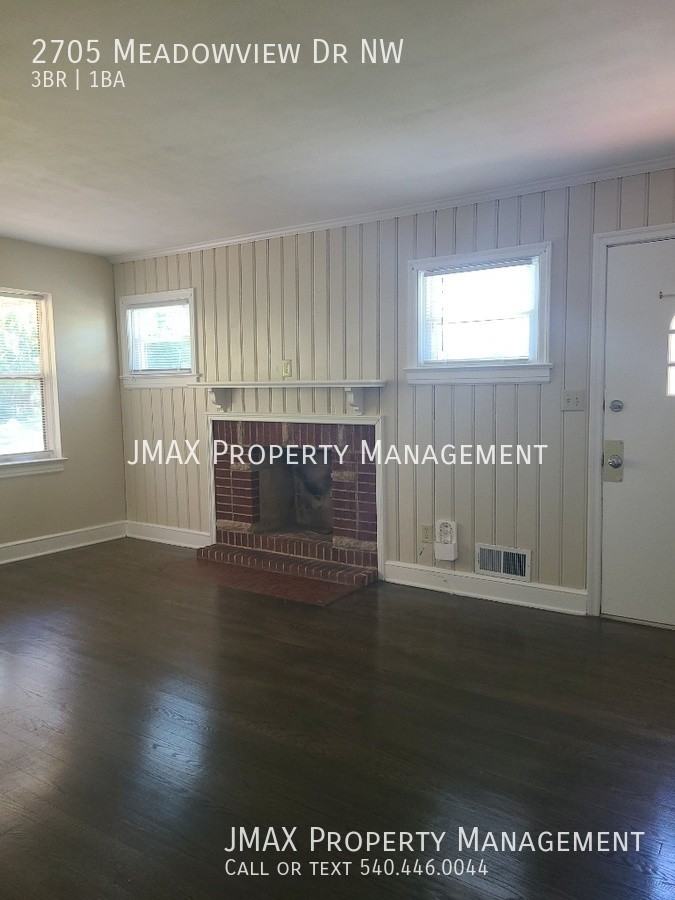 2705 Meadowview Dr Nw - Photo 3 of 20