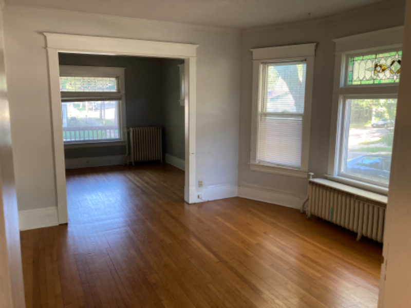 293 Robie St E #1 - Photo 2 of 14