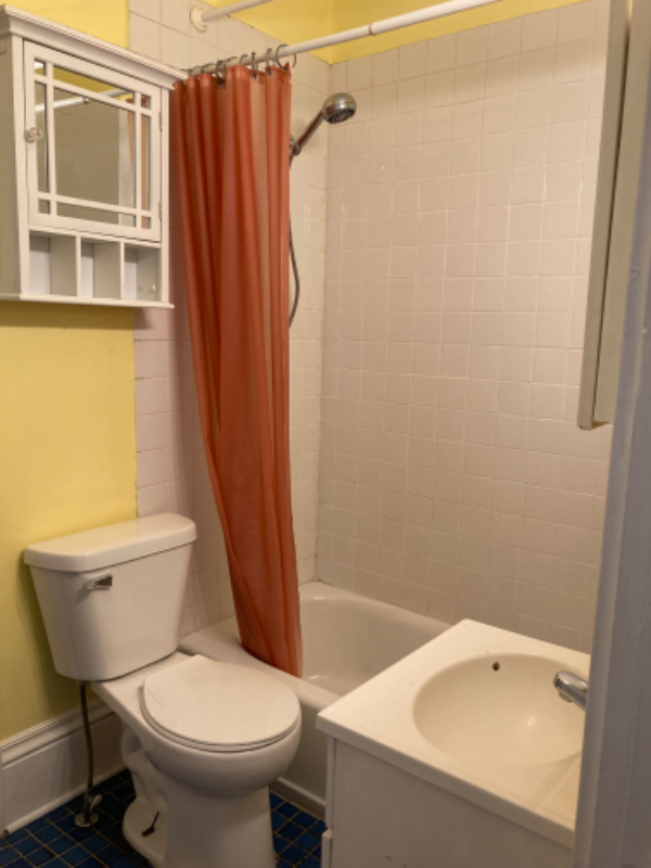 293 Robie St E #1 - Photo 7 of 14