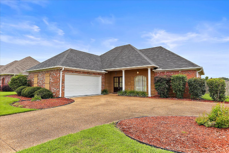 105 King Arthur Ln - Photo 2 of 31