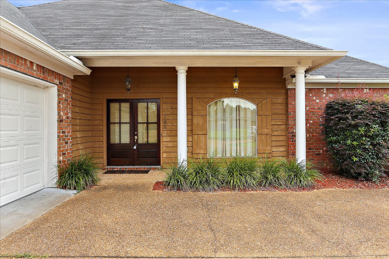 105 King Arthur Ln - Photo 3 of 31