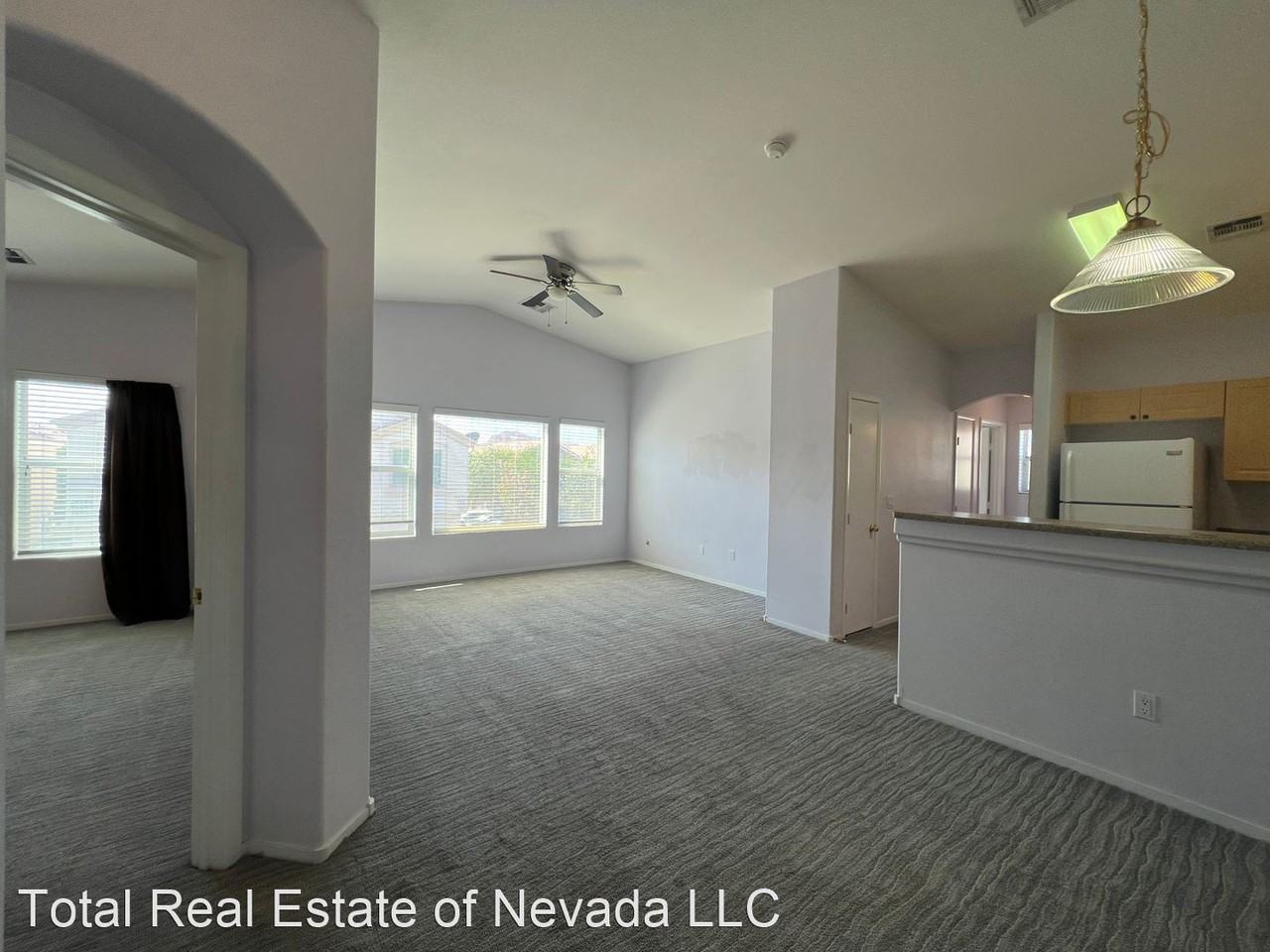 8718 Tomnitz Ave #101 - Photo 3 of 16