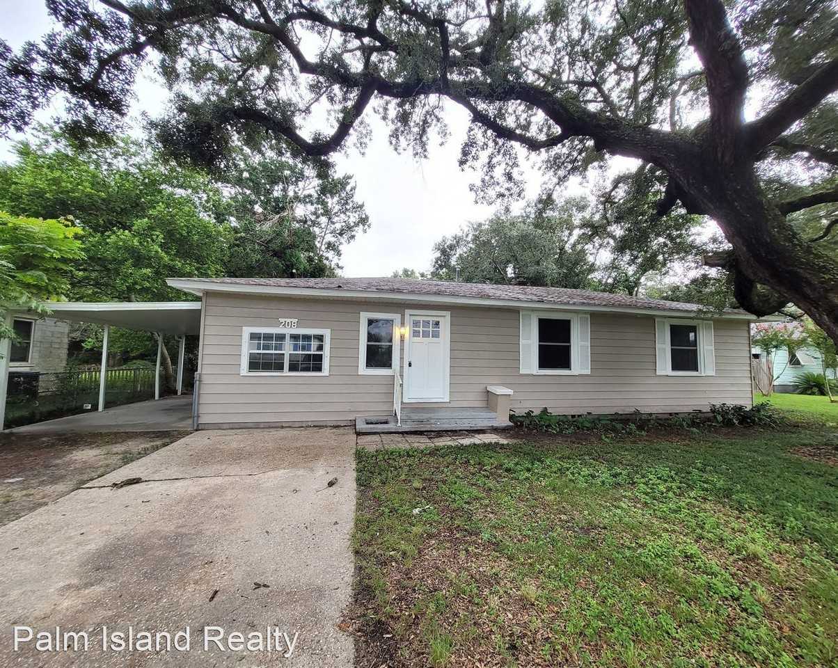 208 Lakewood Rd - Photo 2 of 16