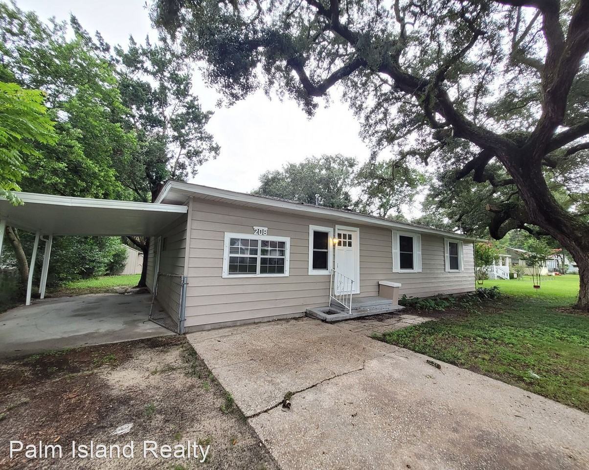 208 Lakewood Rd - Photo 3 of 16