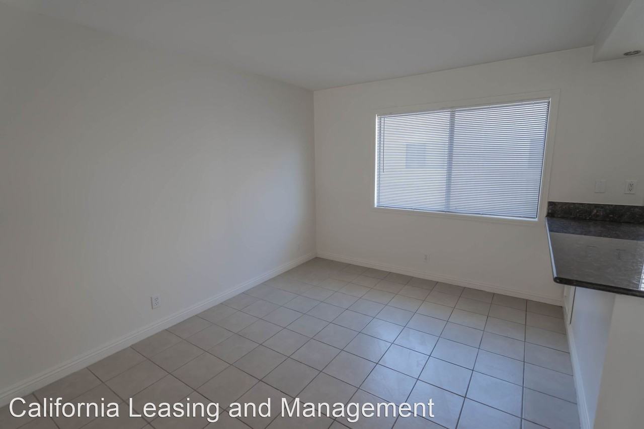 18004 River Cir #4 - Photo 3 of 20