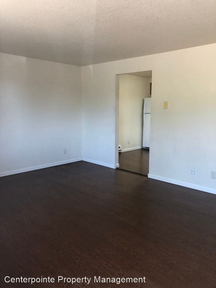 3255 Ne Johnson St - Photo 2 of 8