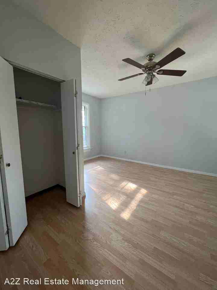 916 Bridge Ave. - Photo 3 of 12