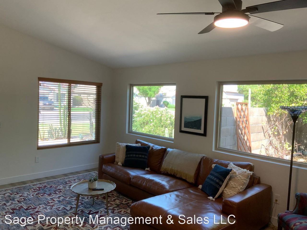 471 W Douglas Ave - Photo 2 of 17