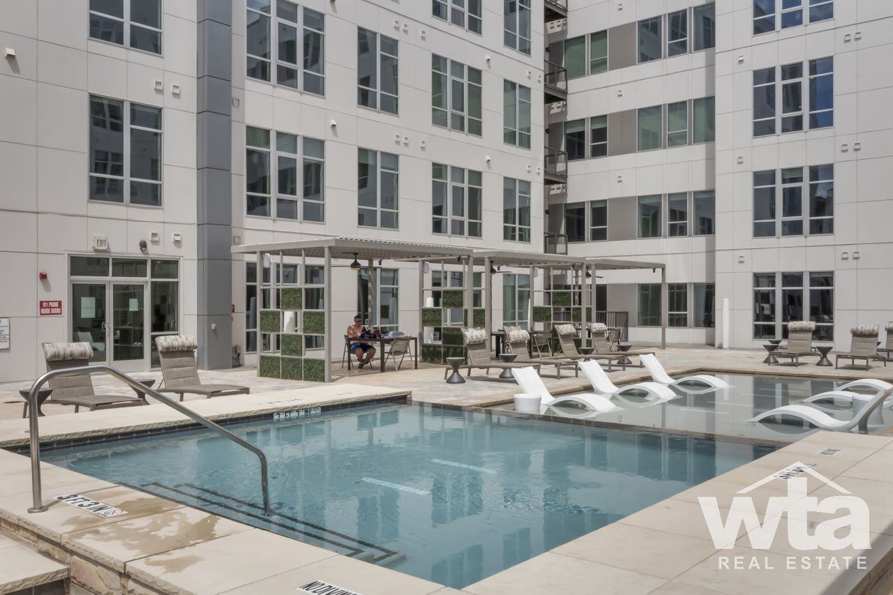 11009 ALTERRA PKWY - Photo 3 of 32