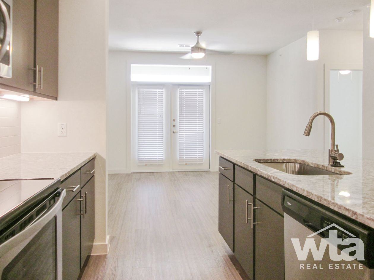 820 CAMINO VAQUERO PKWY - Photo 2 of 32