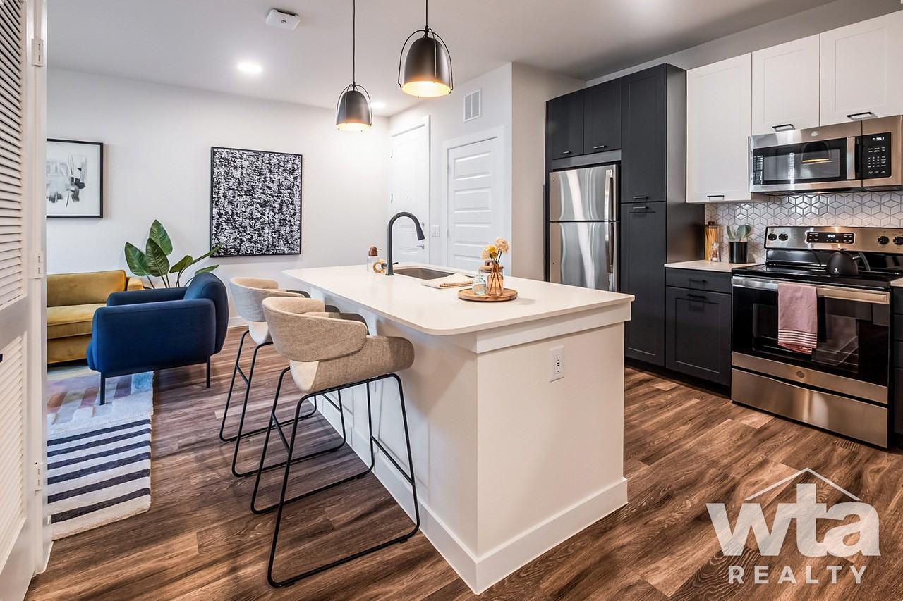 7731 MENCHACA RD - Photo 3 of 19