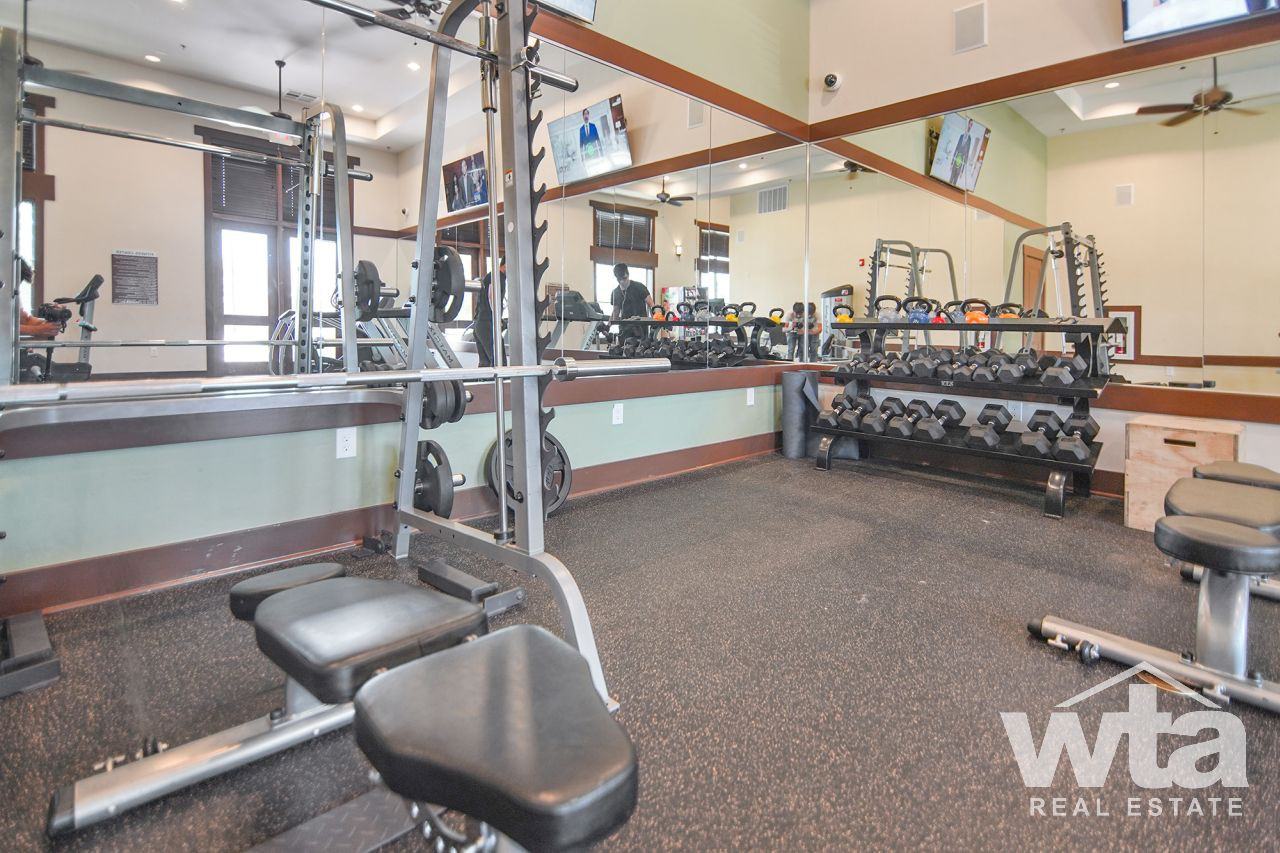 515 E SLAUGHTER LN - Photo 2 of 26