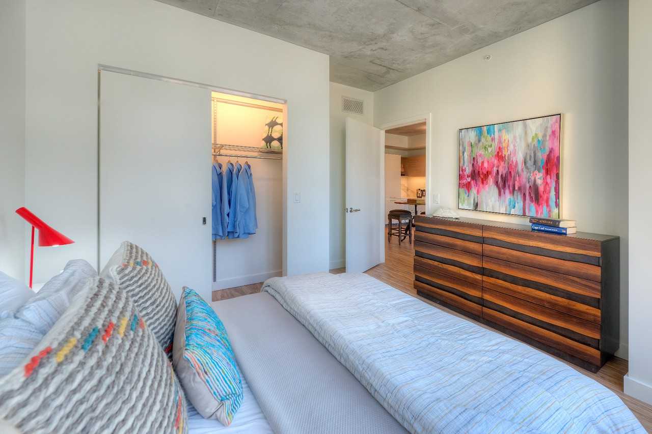 165 N Desplaines St #1-1DEN - Photo 5 of 28