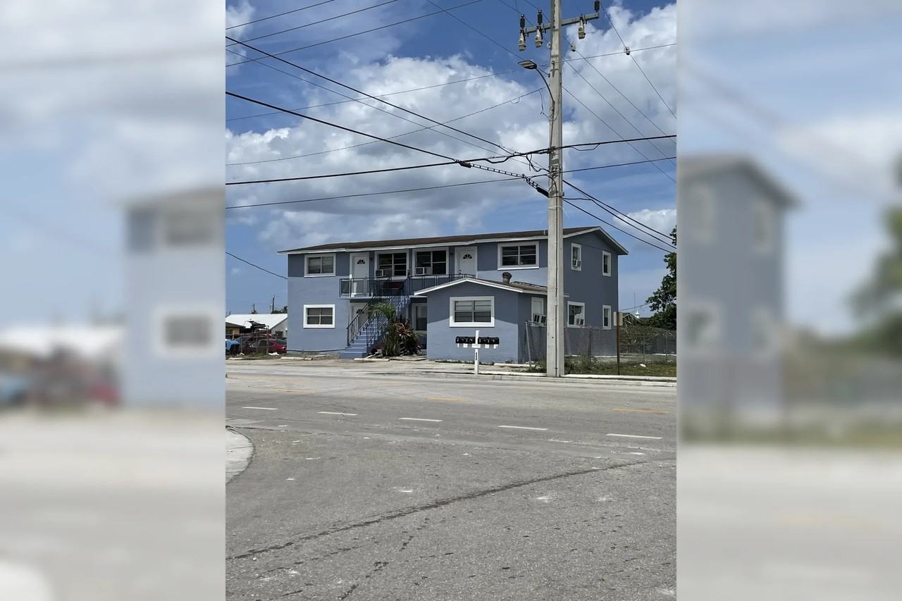 860 Palm Beach Rd - Photo 2 of 2