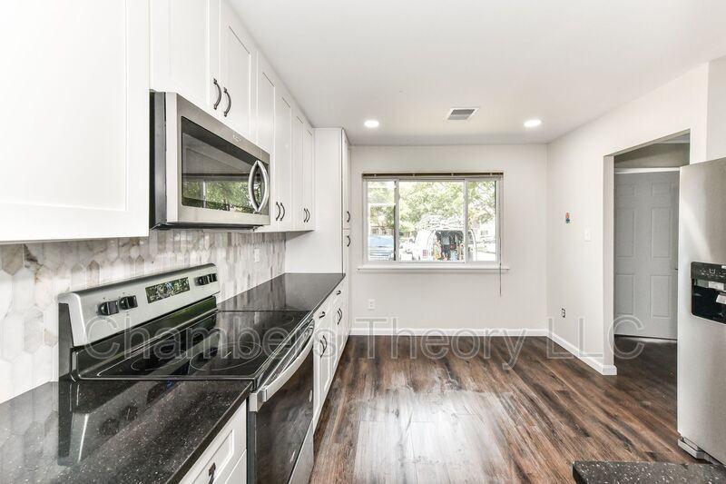 1179 Dublin Pl - Photo 2 of 27