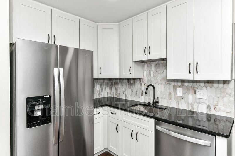 1179 Dublin Pl - Photo 7 of 27