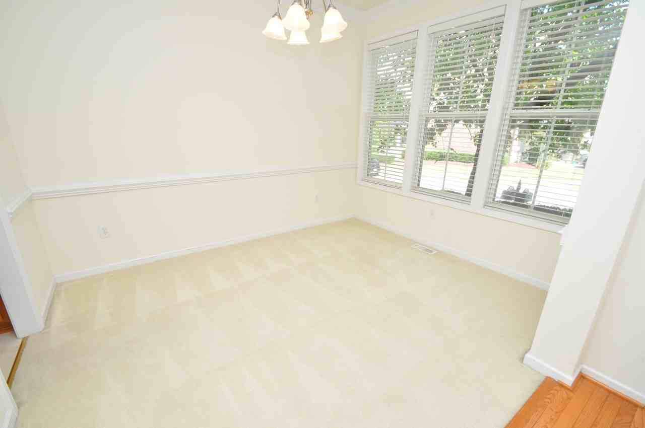 416 Oak Pine Dr - Photo 5 of 42