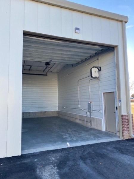 705 Telluride St - Photo 2 of 4