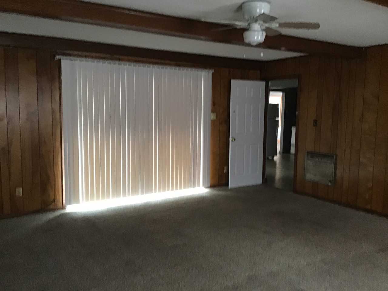 3411 Hallbrook St - Photo 7 of 10