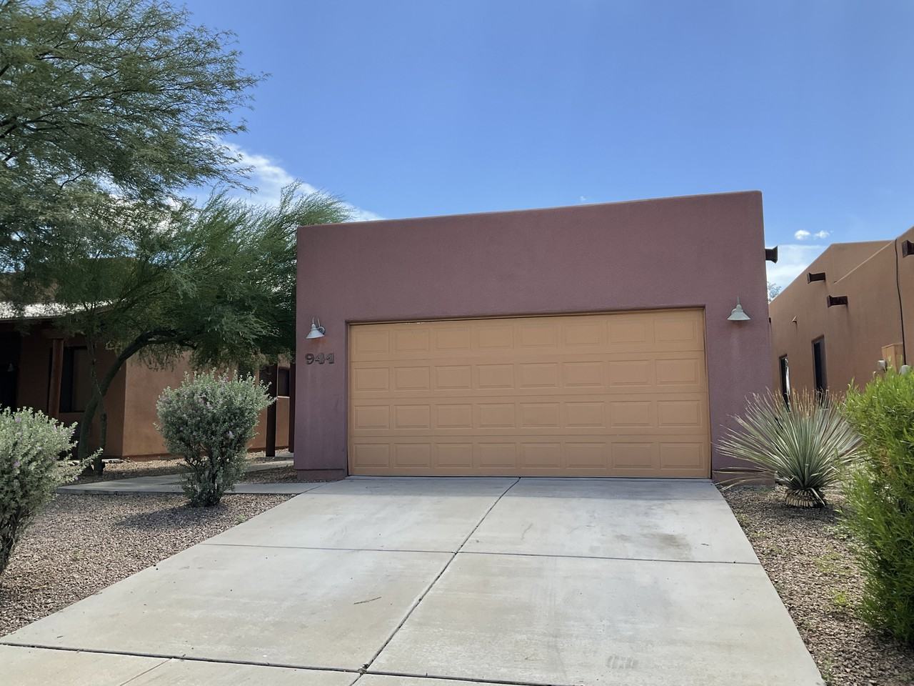 941 W Calle Estrella De Noche - Photo 2 of 50