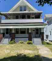 featured image of 1462 Lakeland Ave