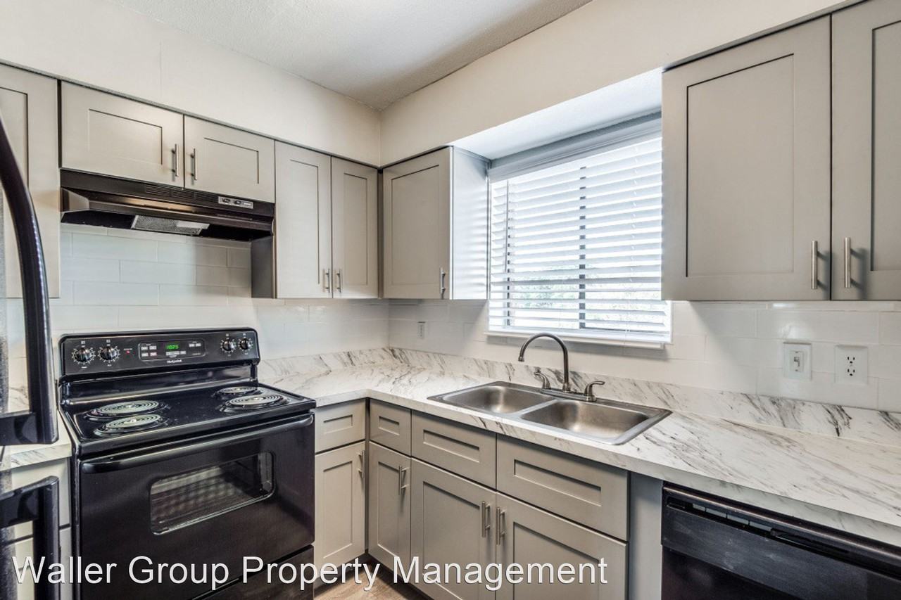 Summit Apartments - Photo 2 of 24