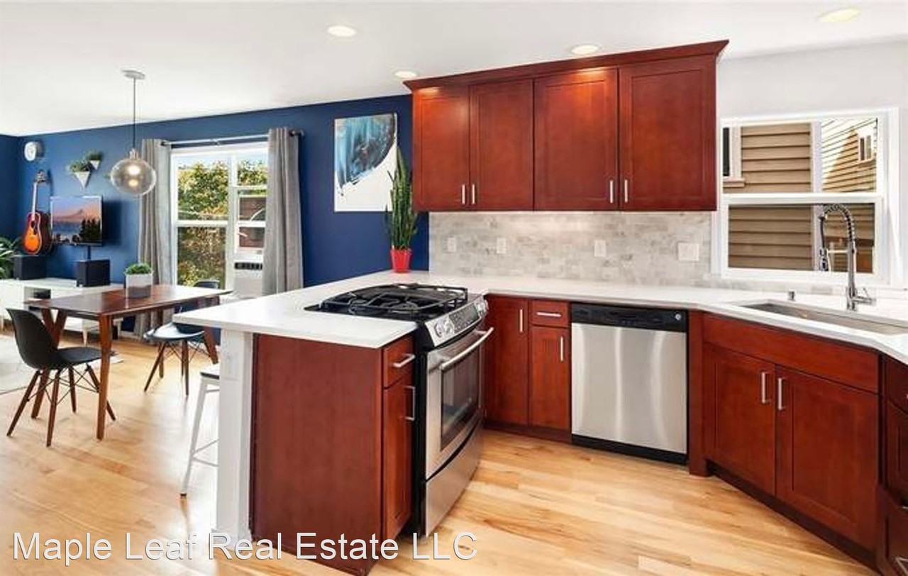 516 N 46th St #A - Photo 3 of 26