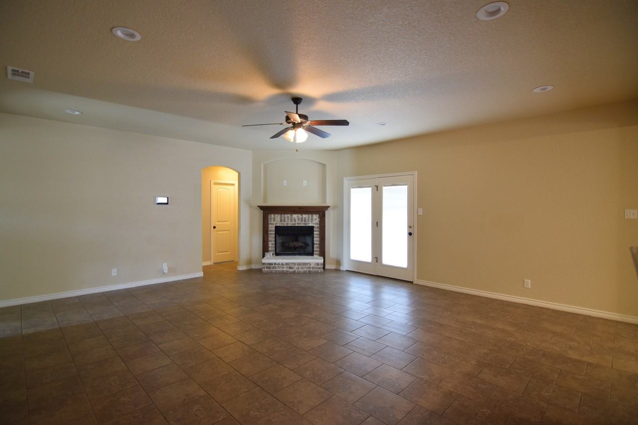 6107 New Castle Dr - Photo 7 of 21