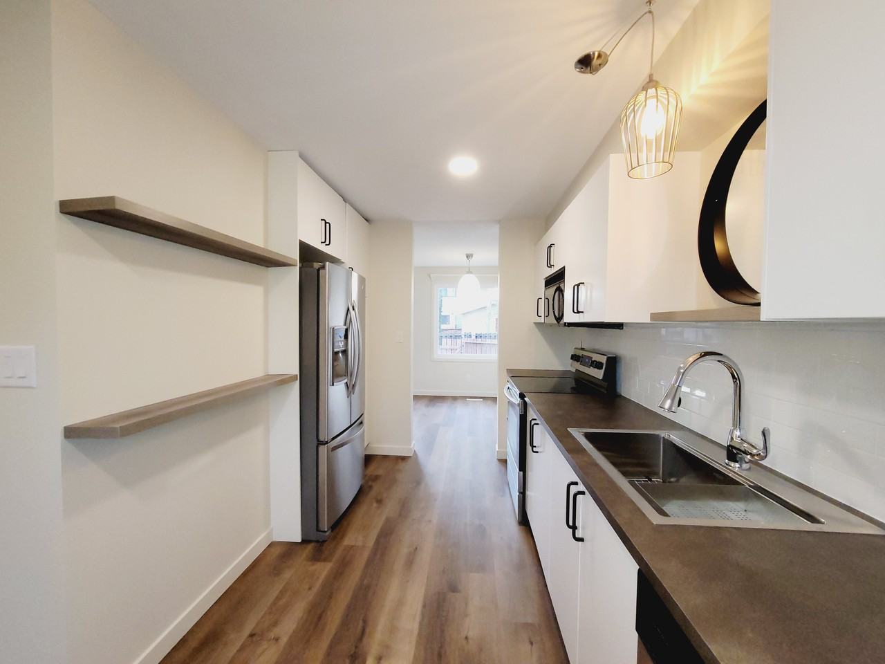 17050 100 St Nw - Photo 3 of 36