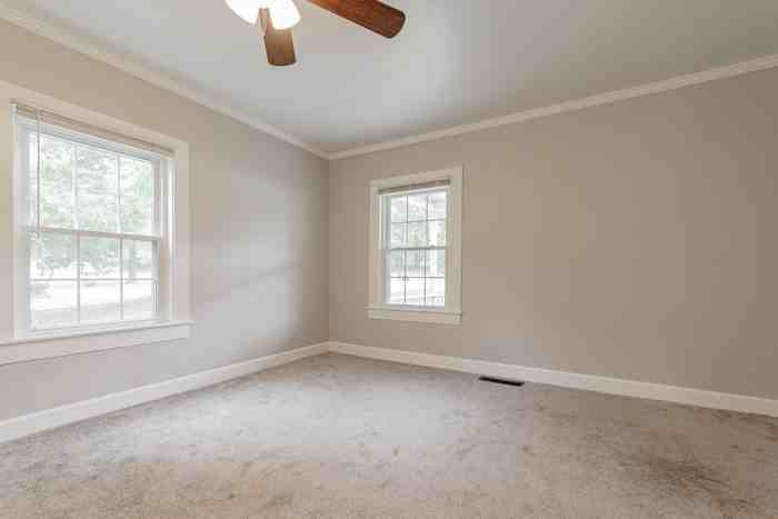 2125 Haile St - Photo 3 of 9