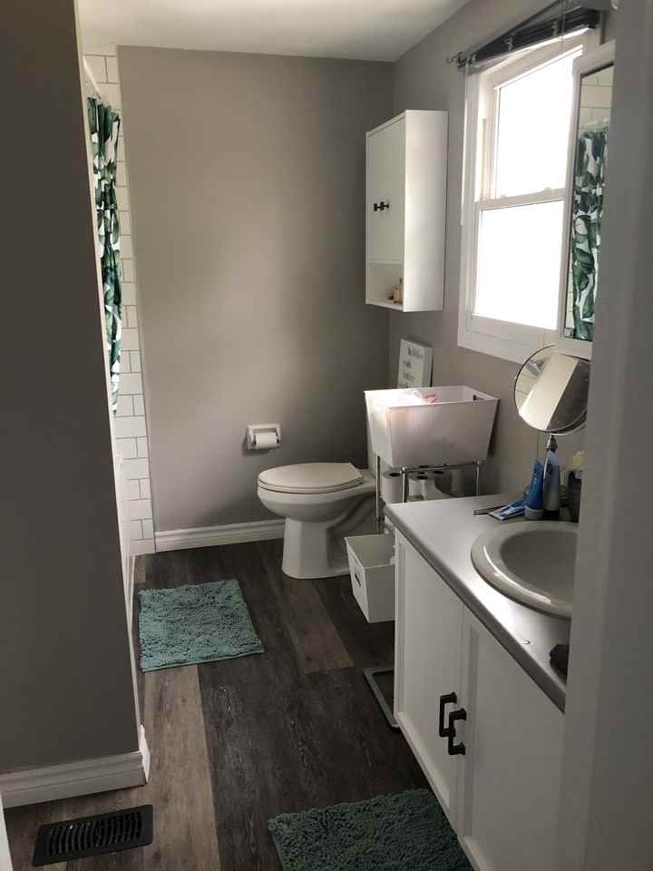 5 Grandridge Crescent - Photo 2 of 4