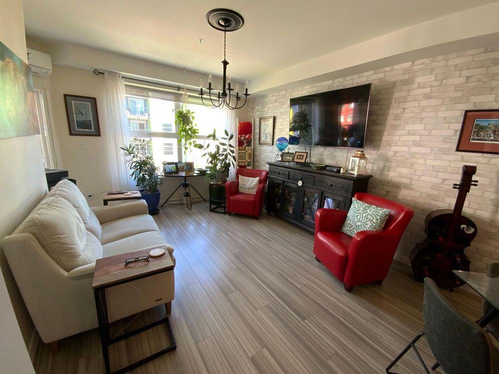 2871 304-2871 Jacklin Road - 1 - Photo 2 of 13