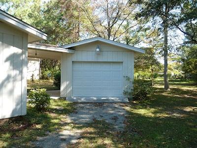 310 Sellers St - Photo 2 of 14