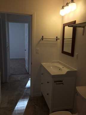 928 NW Sequoia Ave - Photo 2 of 4