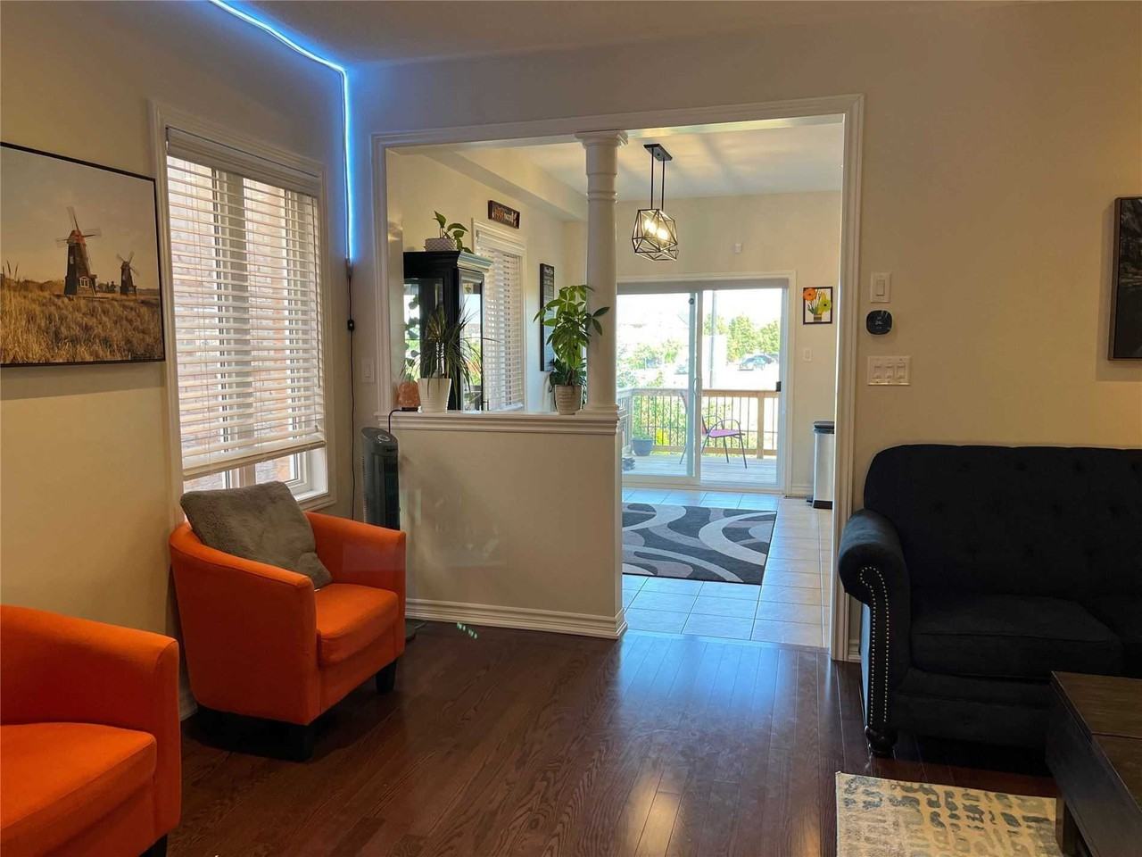 818 Agnew Crescent - Photo 3 of 21