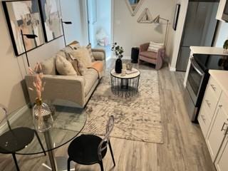 471 Ashdale Avenue - Photo 5 of 11
