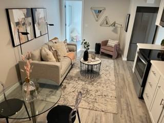 471 Ashdale Avenue - Photo 6 of 11