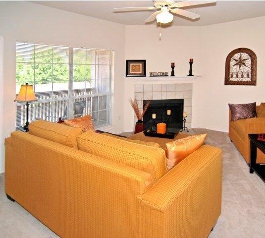 700 700 Hill Trail Dr - Photo 3 of 10